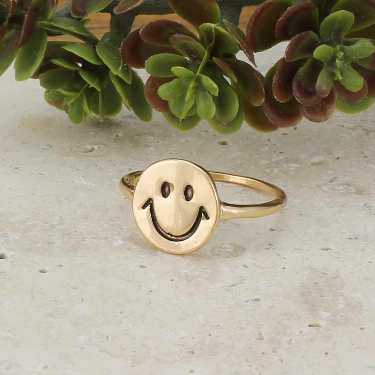 Happy Face Gold Ring - FIZ&MINGL Boutique